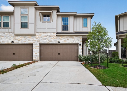 5607 Foggy Vine Court - Photo 1