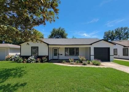 1311 Jefferson - Photo 1