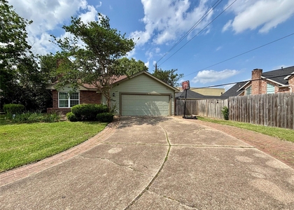 12702 Meadway Court - Photo 1