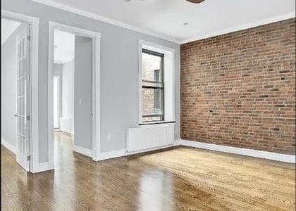 West 50 Street - Photo 1