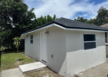 2901 20th Street N - Photo 1