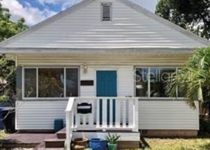 2125 44th Avenue N - Photo 1