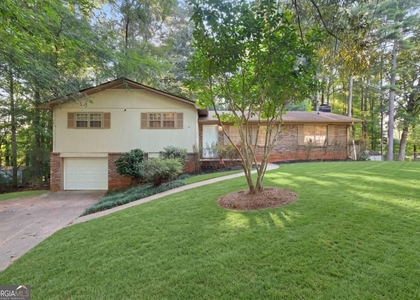 920 Kings Court - Photo 1