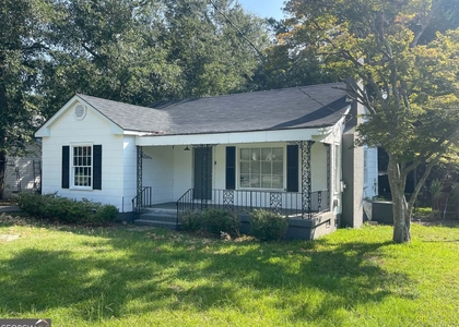 209 West Drive - Photo 1