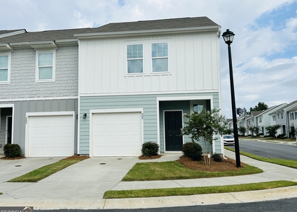 407 Kings Cross Way - Photo 1