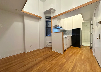 1372 York Avenue - Photo 1