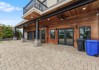 100 10th Avenue - Photo 1