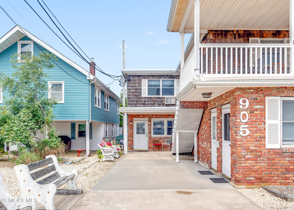 905 Sw Central Avenue - Photo 1