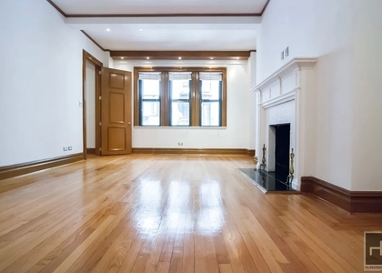 West 58th Street - Photo 1