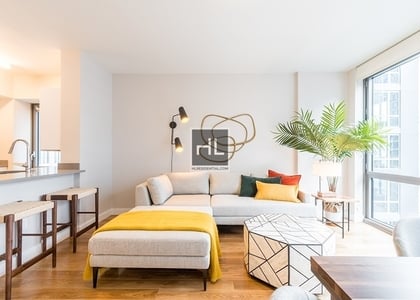 West 57th Street - Photo 1