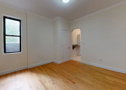 2 Avenue - Photo 1