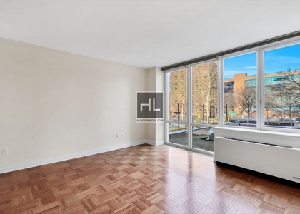 Lexington Avenue - Photo 1