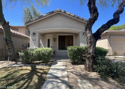 1910 W Park Place - Photo 1