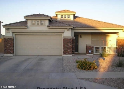 6813 S 39th Drive - Photo 1