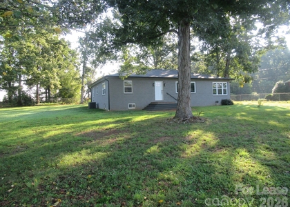 2378 Reepsville Road - Photo 1