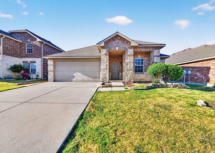2425 Grand Rapids Drive - Photo 1