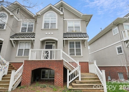 827 4th Street W - Photo 1