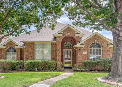 9612 Cliffside Drive - Photo 1