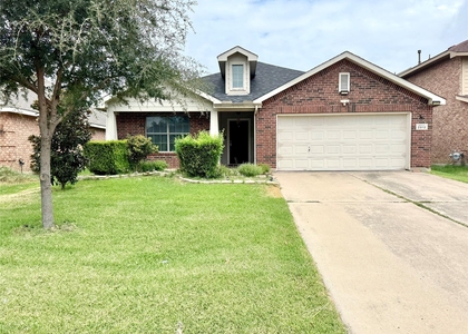 2812 Park Place Drive - Photo 1