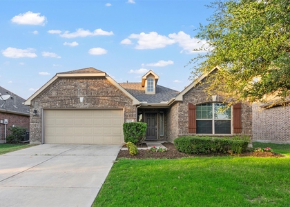 1117 Villa Paloma Boulevard - Photo 1