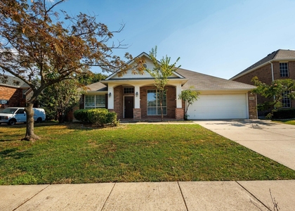 3200 Edgebrook Court - Photo 1