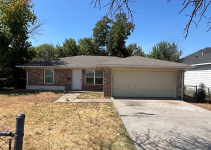 1843 Greendale Drive - Photo 1