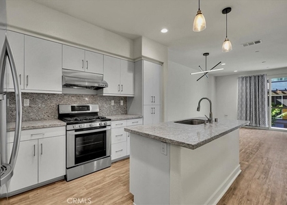 9042 Garvey - Photo 1