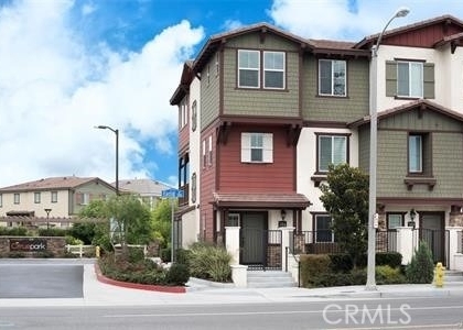 706 S Euclid - Photo 1