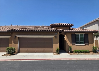 24115 Hillcrest - Photo 1