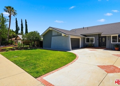 5920 E Malton Avenue - Photo 1