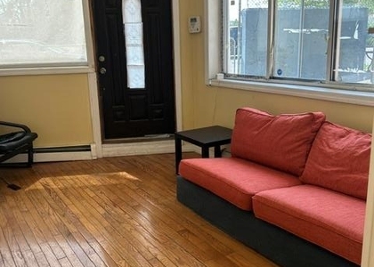81-07 Astoria Boulevard - Photo 1