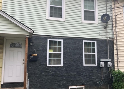 810 E Hazelwood Avenue - Photo 1