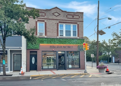 422 Main Street - Photo 1