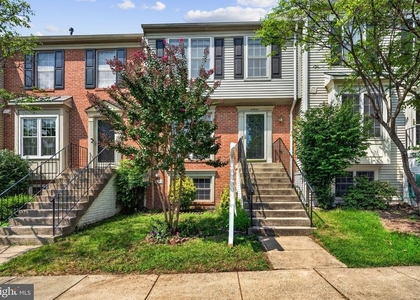 45547 Hutchens Square - Photo 1