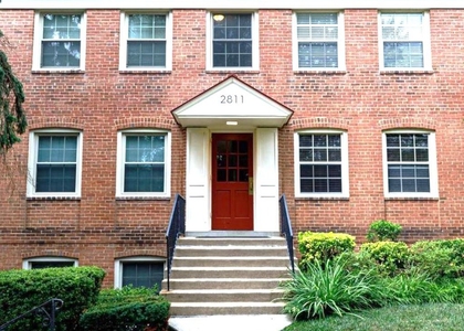 2811 Arlington Boulevard - Photo 1