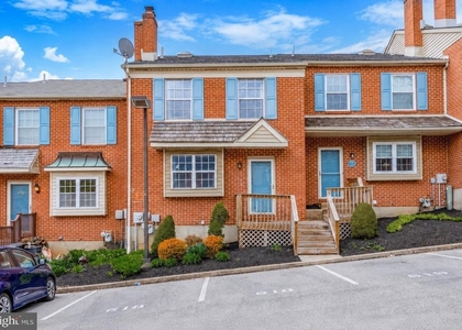 618 Coates Lane - Photo 1