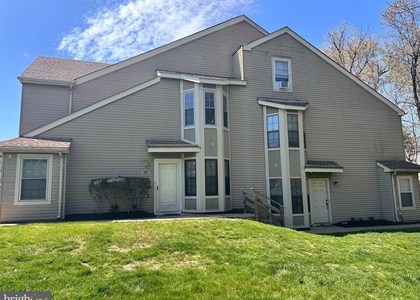 806 Barry Court - Photo 1