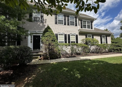 92 Dispatch Drive - Photo 1