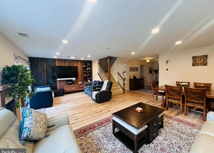 10 Colebrook Court - Photo 1