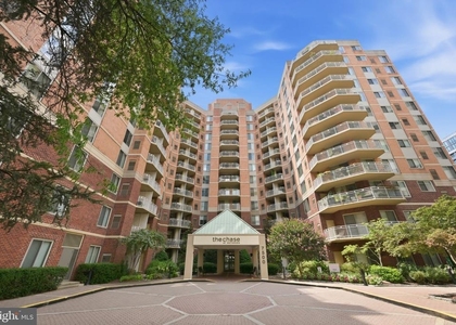 7500 Woodmont Avenue - Photo 1