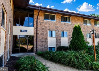 18624 Walkers Choice Road - Photo 1