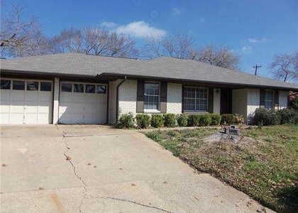 3304 Woodbriar Ln - Photo 1