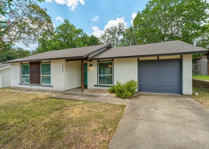 7404 Lunar Dr - Photo 1