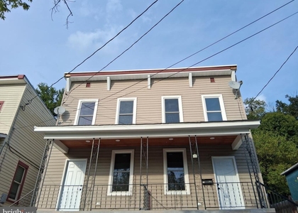 219 Independence Street - Photo 1