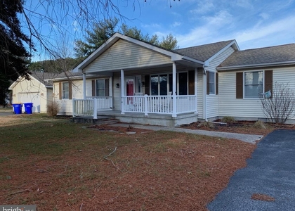 15 Wagon Wheel Road - Photo 1
