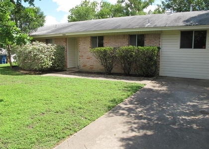 1213 S Meadows Dr - Photo 1