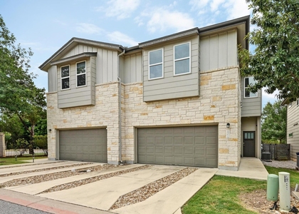 8901 Parker Ranch Cir - Photo 1