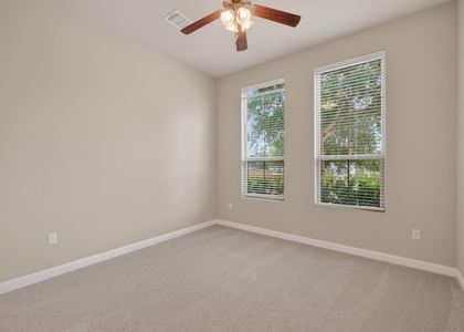 1501 Lawrence St - Photo 1