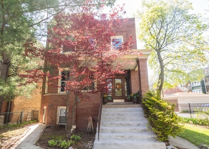 2037 W Estes Avenue - Photo 1