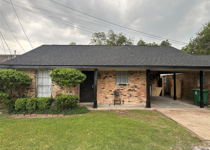8922 Duane Street - Photo 1